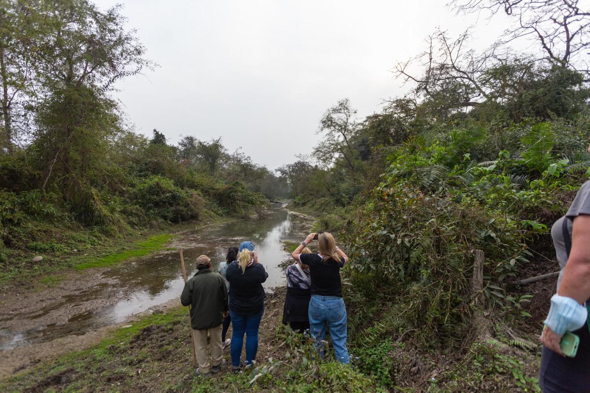 ホテル Sanctuary Chitwan National Park エクステリア 写真